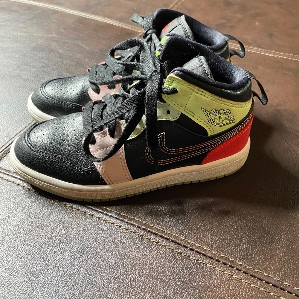 Girls Sneakers
